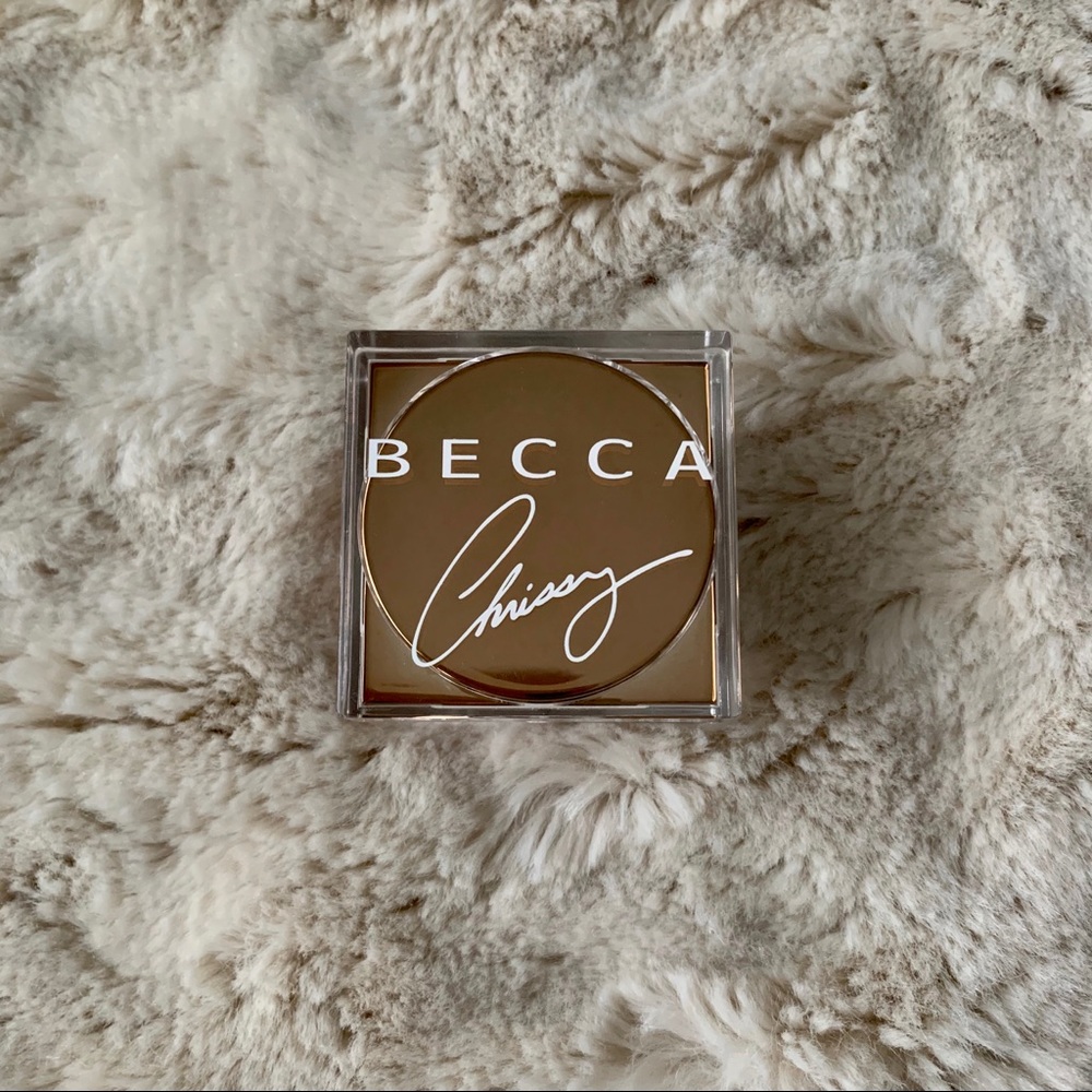 Becca Cosmetics X Chrissy Teigen Highlighter